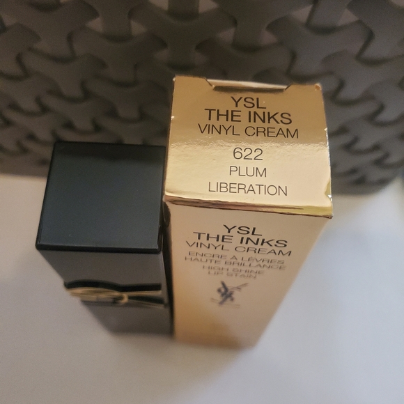 Yves Saint Laurent The Inkk Vinyl Cream Lip Stain 622 PLUM LIBERATION - Picture 4 of 6